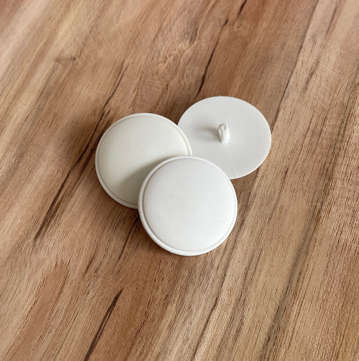 Bouton à tige blanc 30 mm