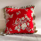Frilled cushion cover - The Lover