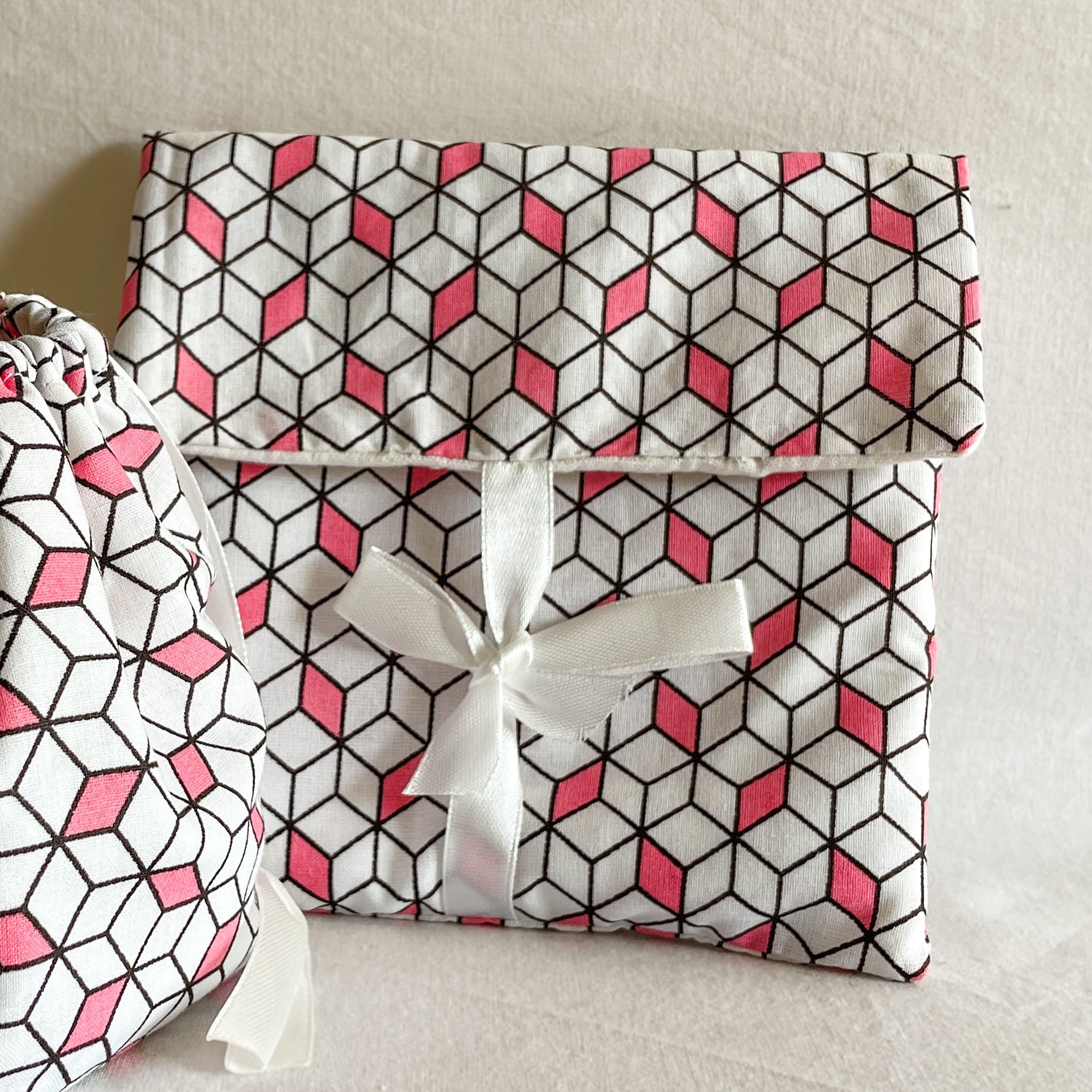 Pack 4 Lingettes visage + pochette