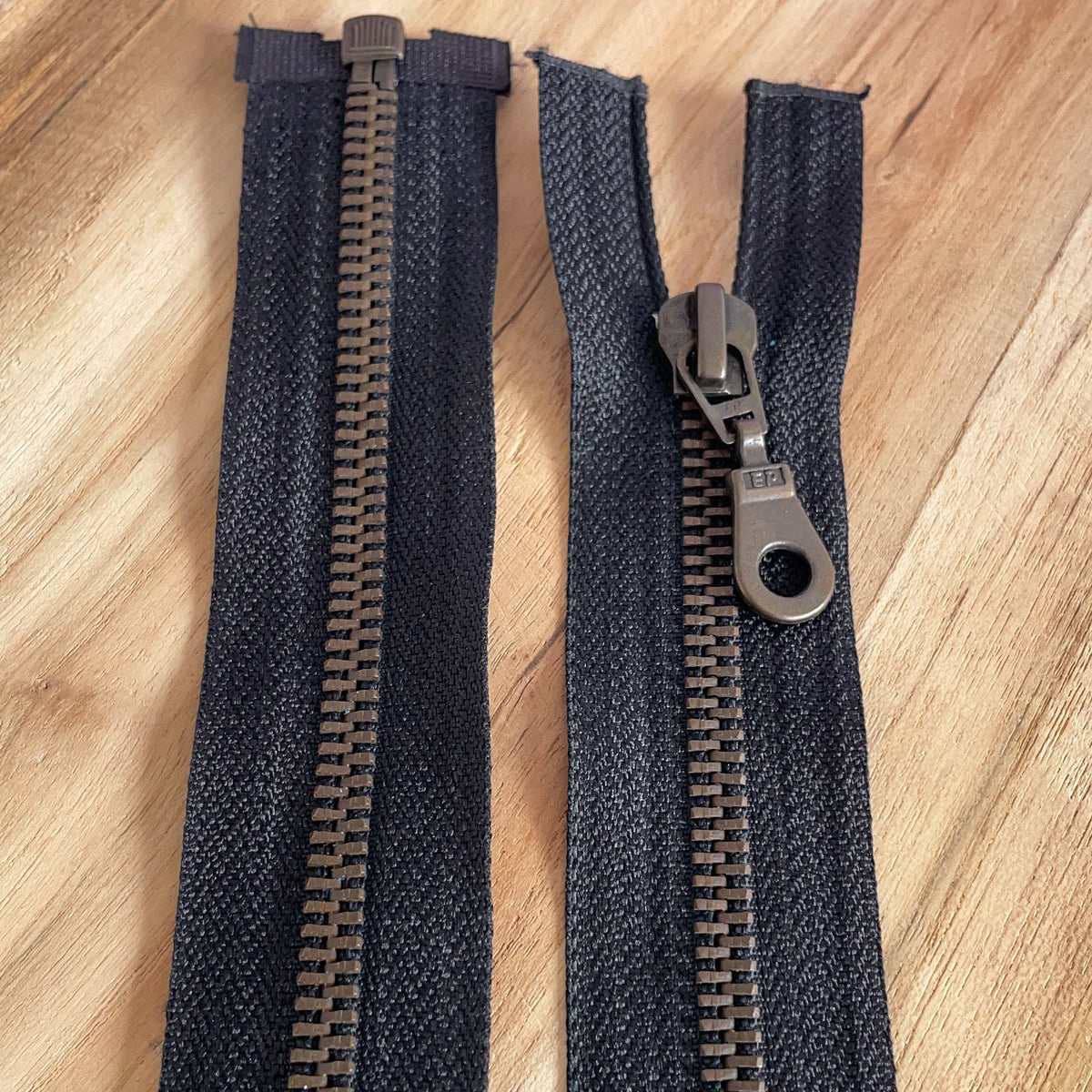 Fermeture éclair 60 cm - métal - Z19 PRESTIL