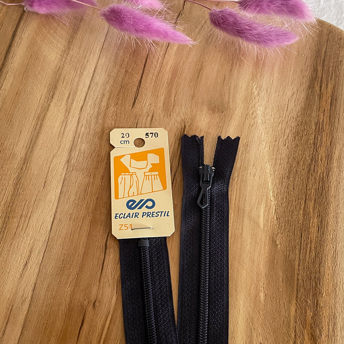Fermeture éclair 20 cm - pointe pantalon/jupe - Z51 PRESTIL