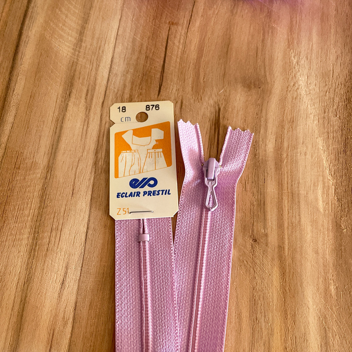 Fermeture éclair 18 cm - pointe pantalon/jupe - Z51 PRESTIL
