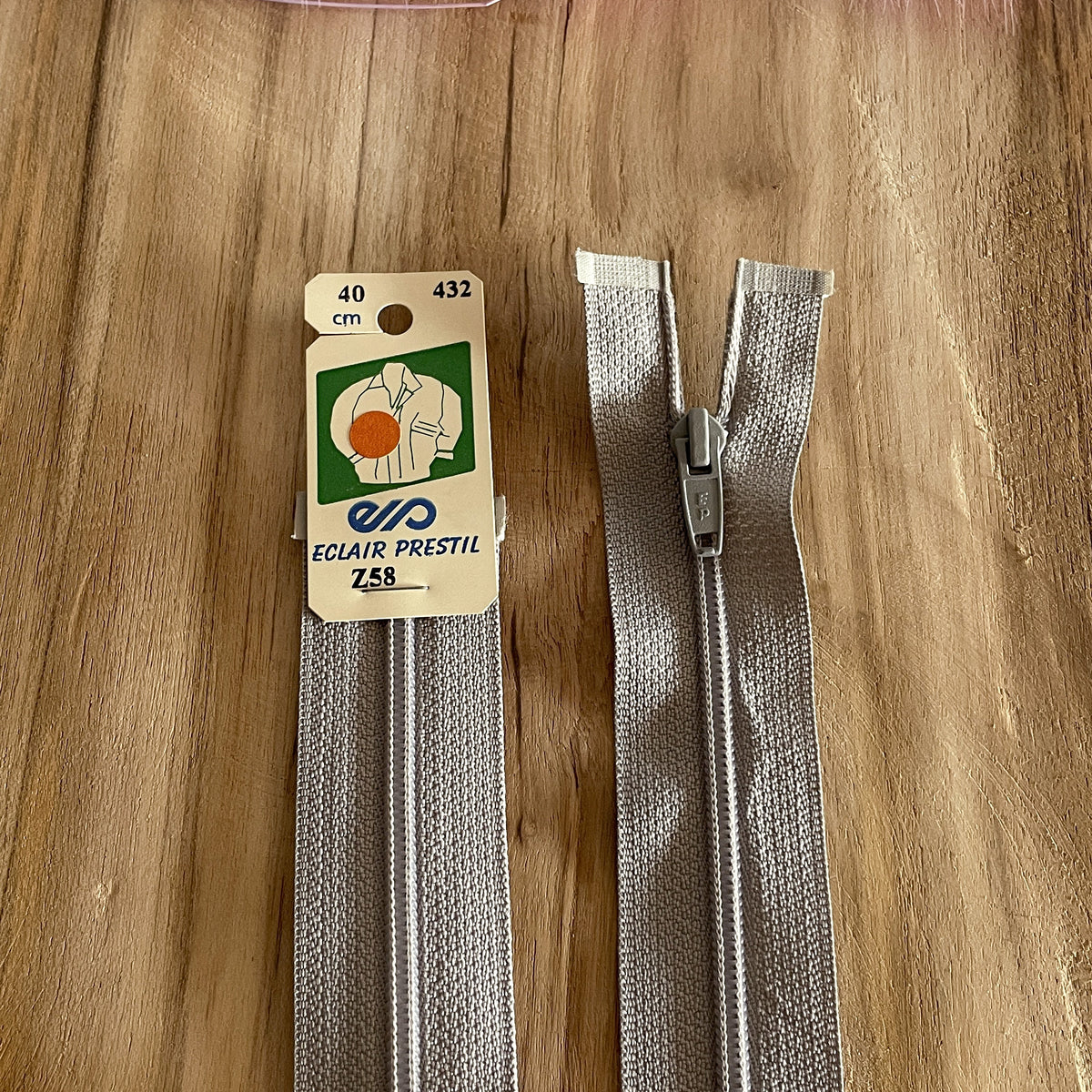 Fermeture éclair 40 cm - pantalon/jupe - Z58 PRESTIL