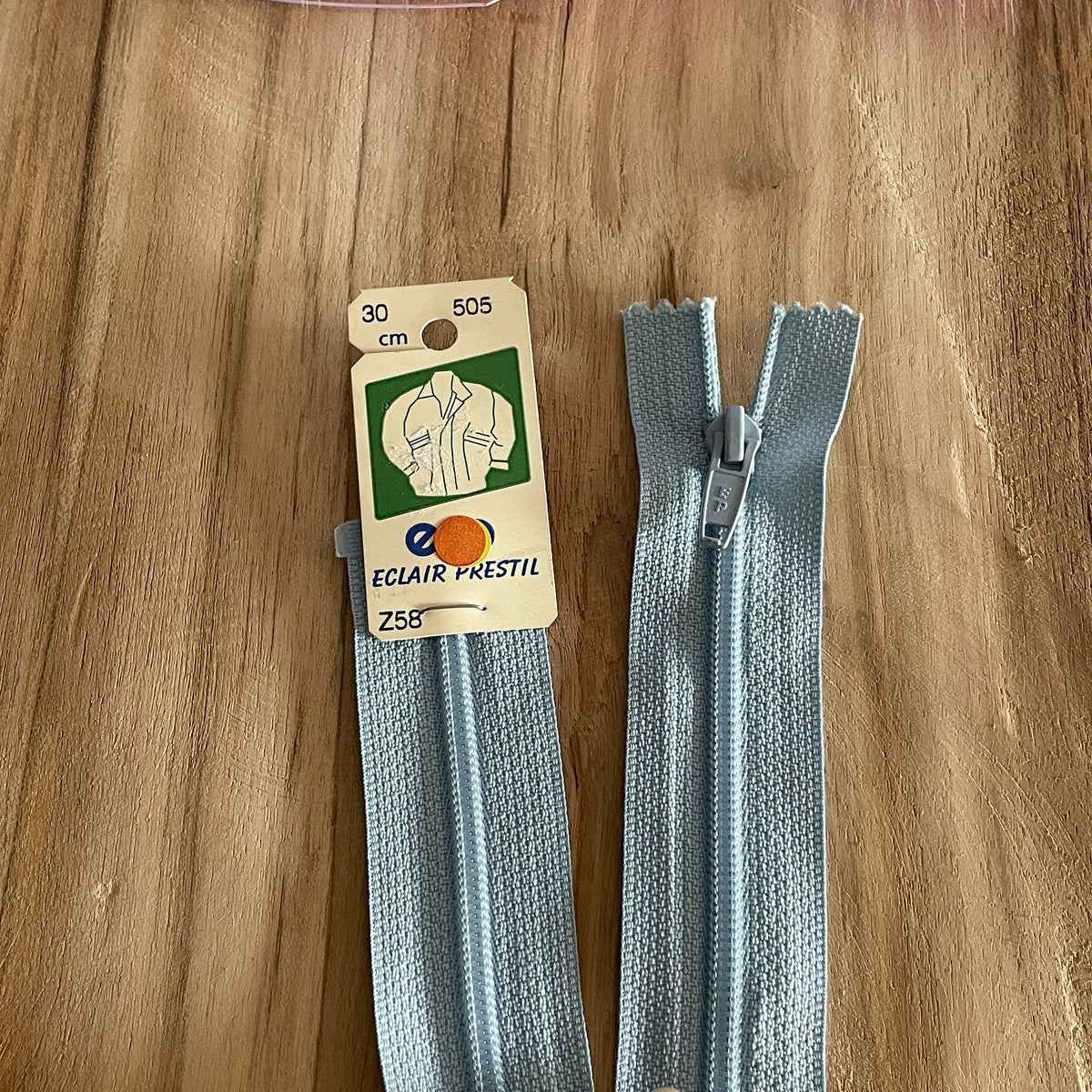 Fermeture éclair 30 cm - pantalon/jupe - Z58 PRESTIL